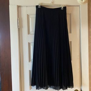 Max Studio Pleated Black Skirt